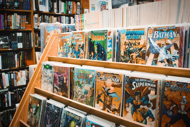 En una tienda de cómics como Norma, se pueden encontrar lo más destacado del cómic americano, cómic europeo y manga